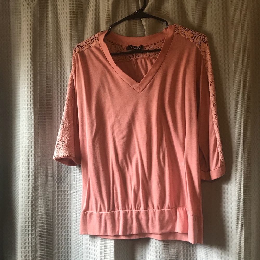Cotton shirt.